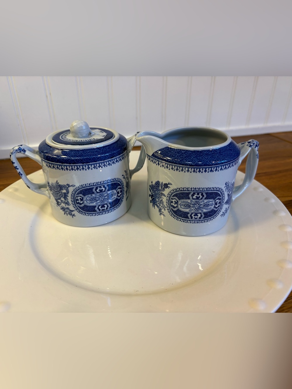 Spode ‘Fitzhugh Blue’ creamer and sugar with lid